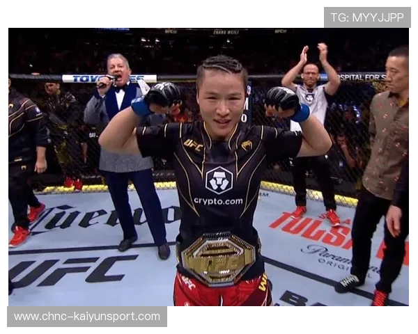 UFC选手怒扇自己脸激励:逆境中的那份坚韧与勇气 UFC选手怒扇自己脸激励:逆境中的那份坚韧与勇气